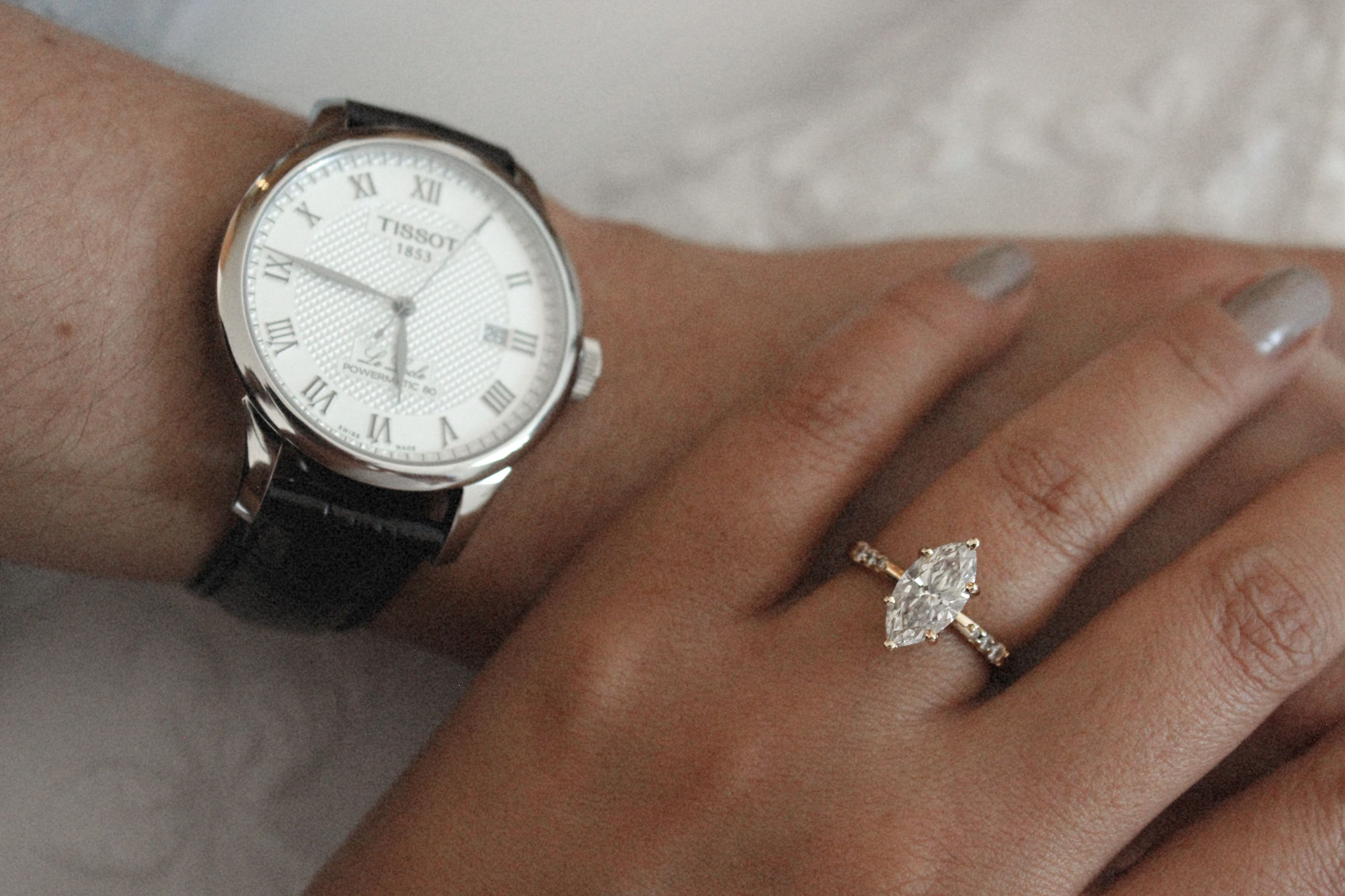 Reloj y anillo